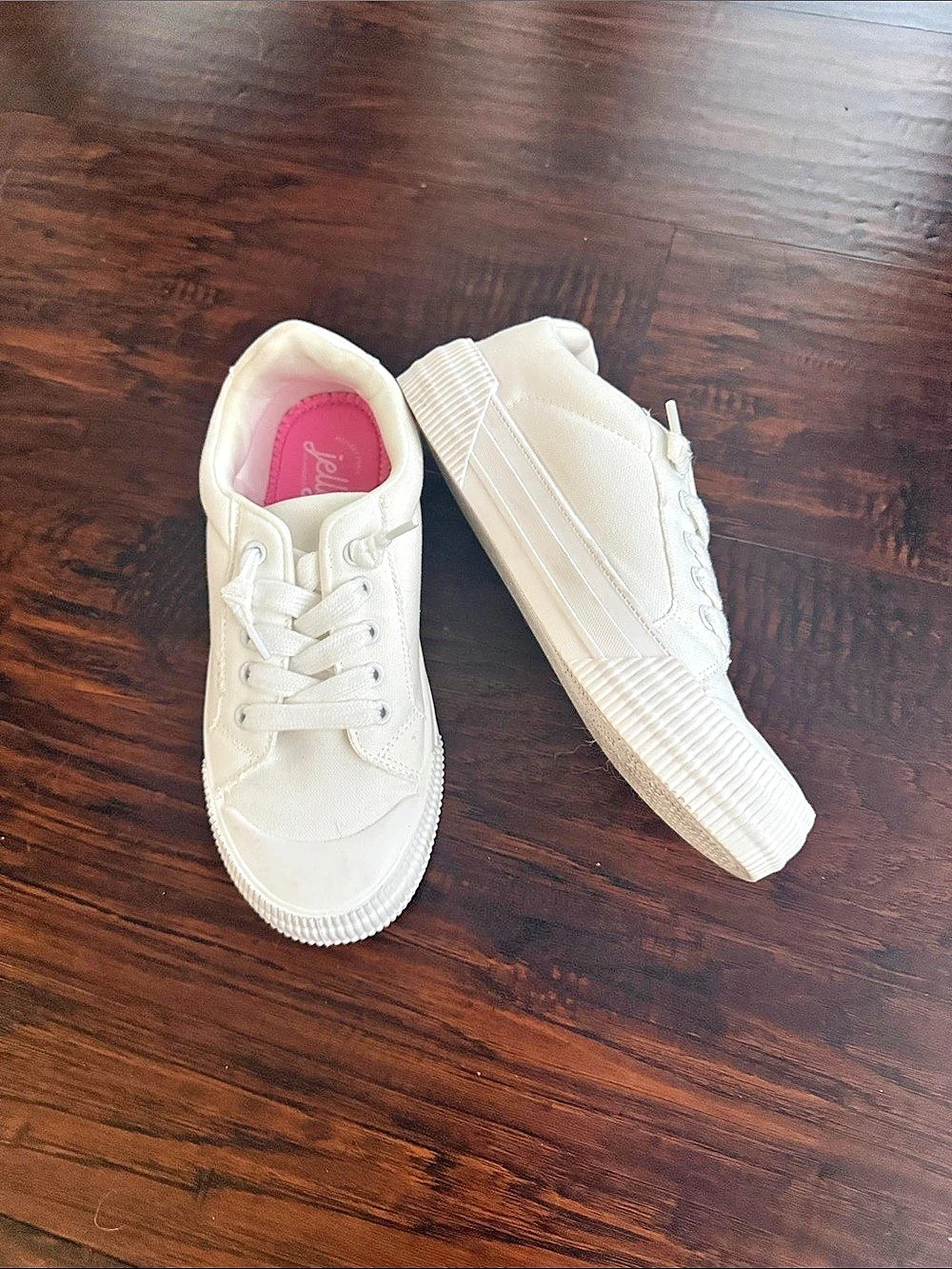 Jellypop White Sneakers Like New